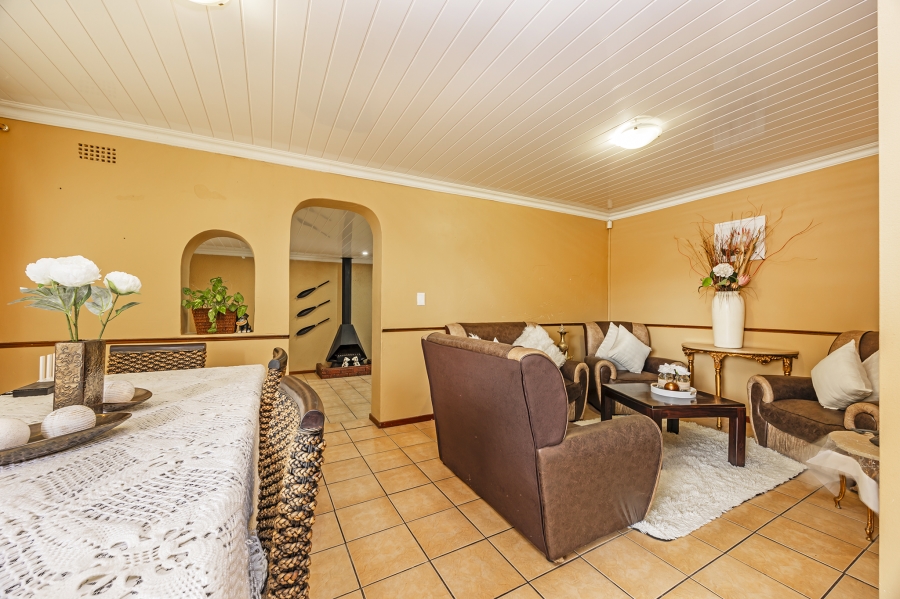 3 Bedroom Property for Sale in Bonnie Brae Western Cape